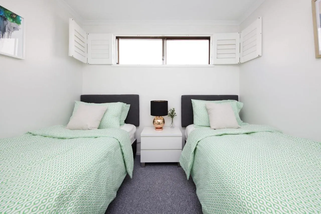 Apartment River Access 2 Bathroom Noosa Heads With Kayak And Bikes